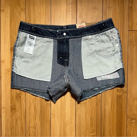 NWT Levi’s Shorty Shorts Raw Hem Embroidered Detail Size 16R Juniors - Picture 8 of 15